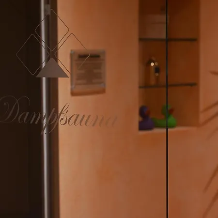 Bernstein Mare Luxor 6 Apartment